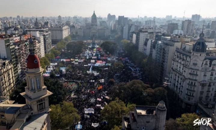 Achával: "La salud y la educación pública son banderas irrenunciables y el pu
