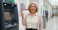 ¿Qué adultos mayores con Inapam sí reciben aguinaldo este 2025 y de cuánto es?