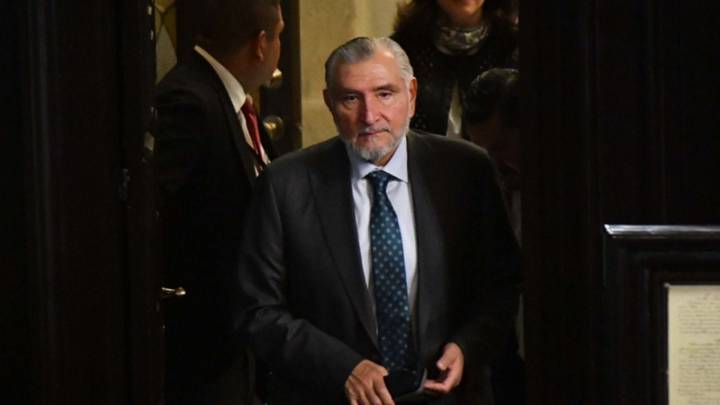 Divulgan pagos millonarios a Adán Augusto López que no incluyó en declaración patrimonial