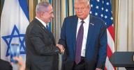 Donald Trump aprieta a Netanyahu y abre la puerta al Estado palestino