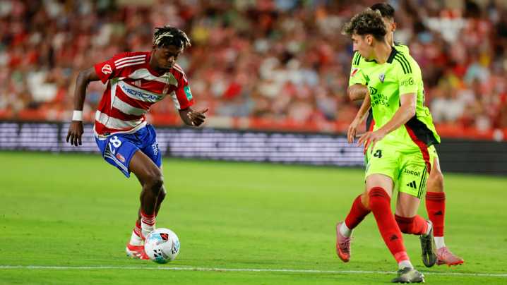 Un Granada CF sin continuidad: solo uno  de los 21 utilizados de inicio ha sido titular todos los partidos