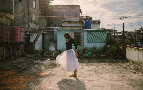 Para muchos bailarines de ballet cubanos, forjar un camino hacia adelante significa dejar atrás