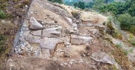 Santa Mariña muestra parte de su monumental muralla