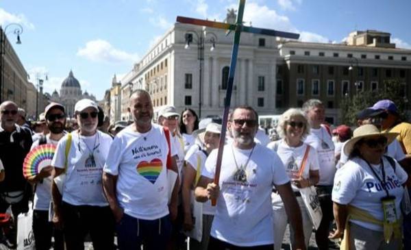 Primera gran peregrinación LGBT+ oficial en el Vaticano