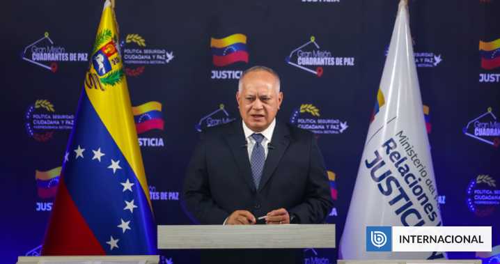 Diosdado Cabello llama a venezolanos "del color político que sea" a adiestrarse y "defender la patria"