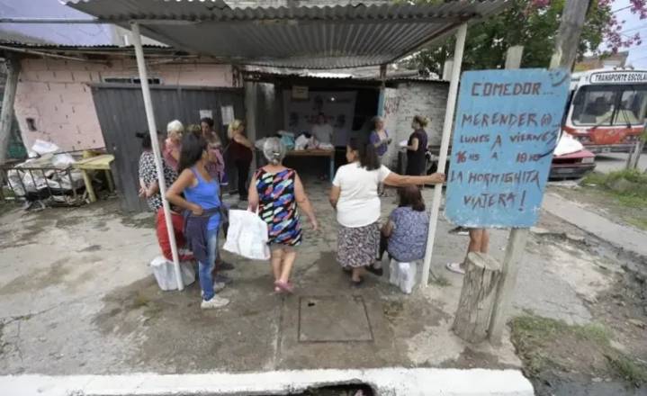La pobreza fue del 31,6 por ciento en el primer semestre de 2025