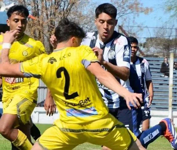 Dura goleada para Crucero en el Federal A
