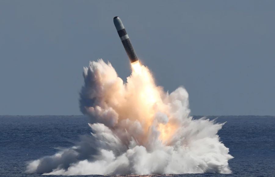 Qué alcance tienen los misiles Trident II D5 que Estados Unidos lanzó desde un submarino cerca de Florida