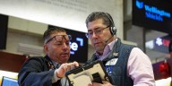 Mercados: con leves ganancias las acciones y los bonos defienden la recuperación