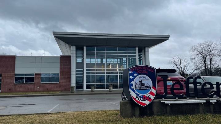 Jeffersonville police contract approved