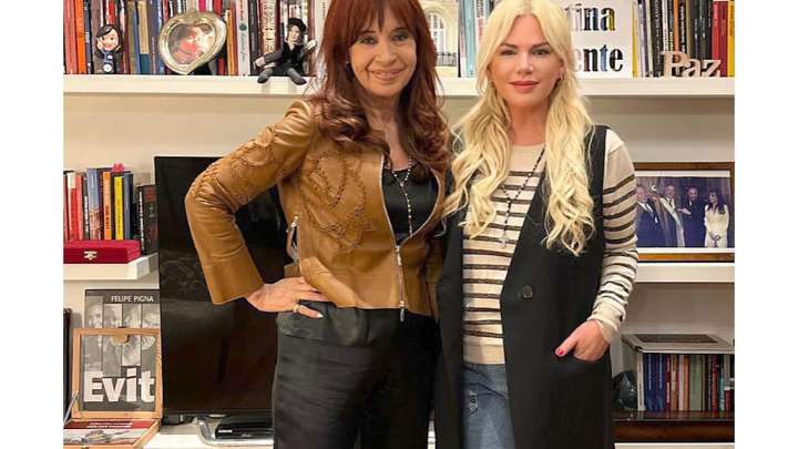 CFK recibió a Esmeralda Mitre en San José 1111