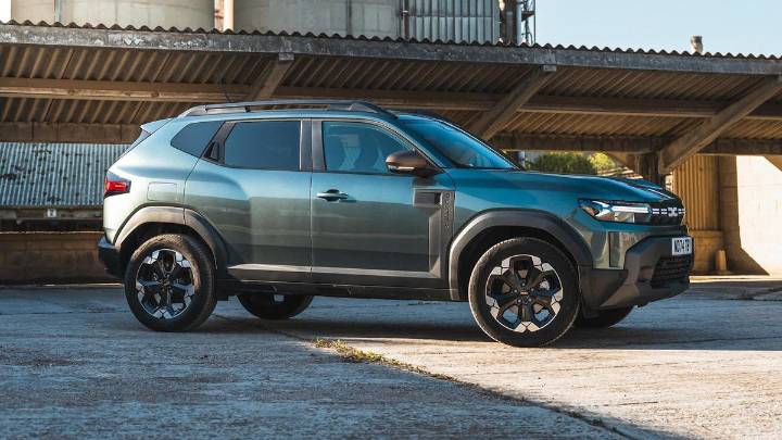 Renault Duster gets more powerful, more efficient hybrid option
