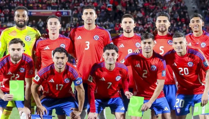 "Es toda la selección": El jugador de La Roja que se llevó todos los elogios de los hinchas