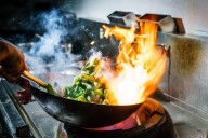 Emblemático restaurante del centro de Santiago cierra definitivamente: “Con el dolor de mi alma...”