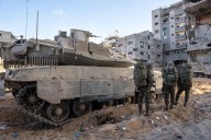 El Ejército israelí avanza en su ofensiva terrestre en la ciudad de Gaza con la entrada de más tanques