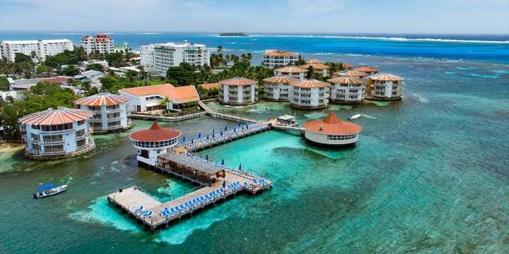 Cadena Decameron cerró temporalmente uno de sus hoteles en la isla de San Andrés: “Para preservar la seguridad de sus huéspedes y empleados”