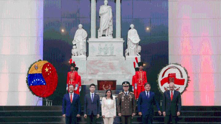 Gobierno de Venezuela rinde tributo a China en sus 80 años de victoria global sobre el fascismo
