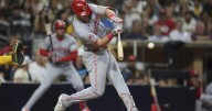 Robbed by Tatis earlier, Stephenson hits 2-run homer in 9th to lift Reds over Padres 4