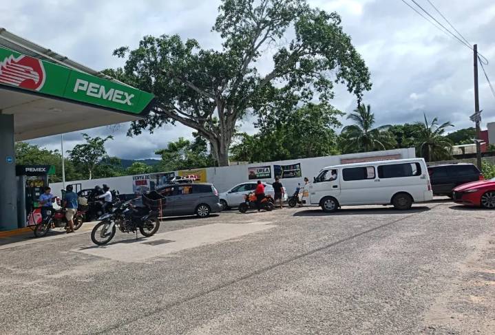Escasez de gasolina afecta la zona costa de Bahía de Banderas y Compostela