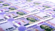 India's fiscal deficit widens to Rs 5.98 trillion in April
