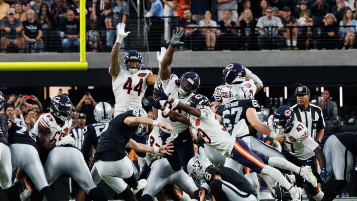 Tip from long snapper Scott Daly helped set up Bears' game