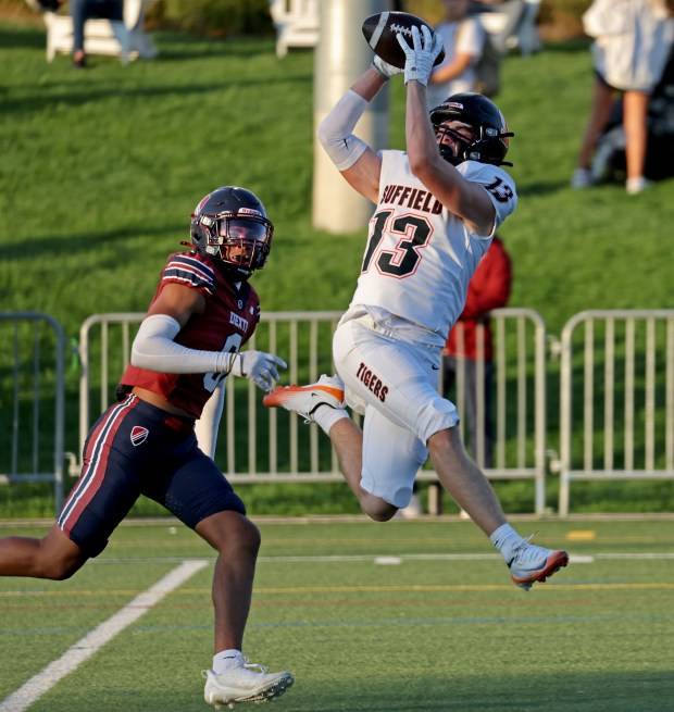 Dexter Southfield secures season-opening victory over Suffield, Conn.