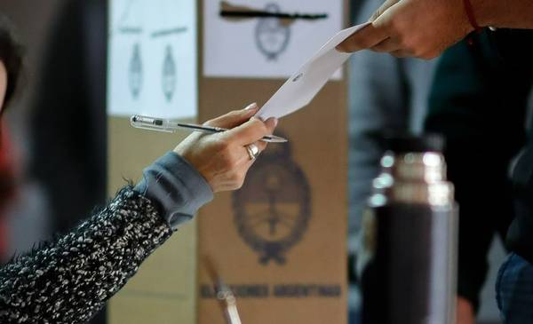 ¿Hay clases mañana después de las elecciones 2025 en Buenos Aires?
