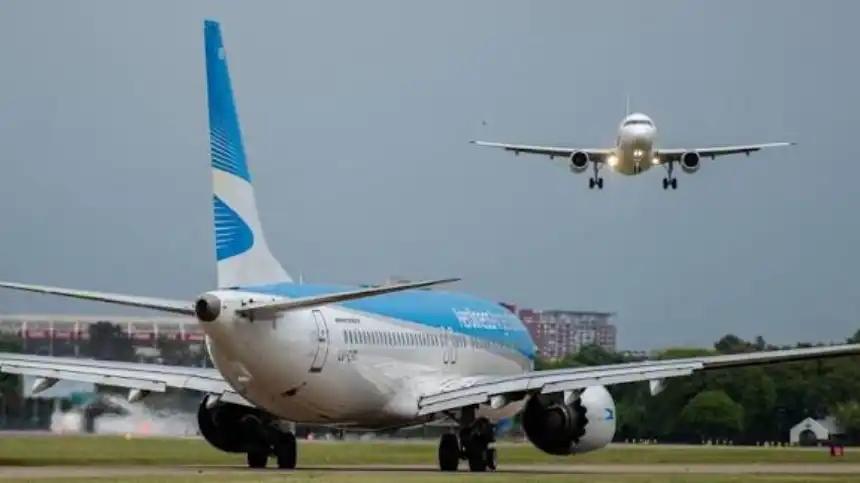 Taccone pidió que Aerolíneas priorice el turismo interno frente a los vuelos al exterior