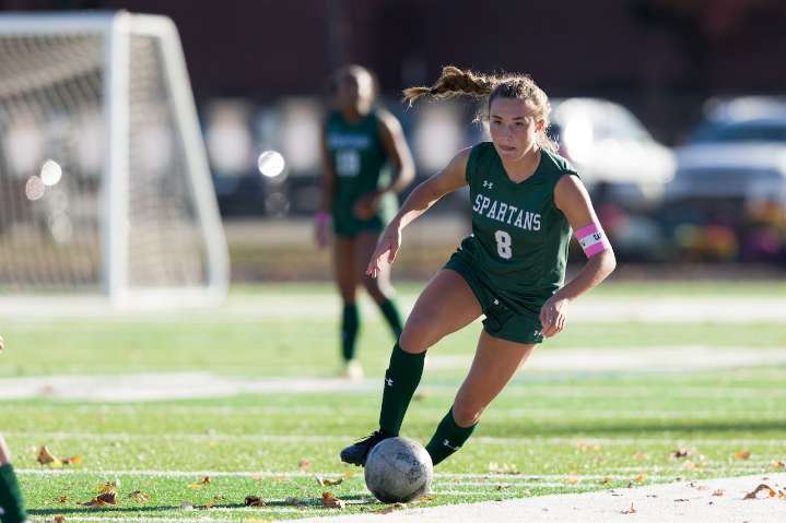 Guarini, Valente help DePaul hold off interstate foe