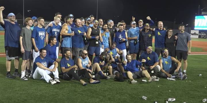 The Canaries fly into the Championship Series