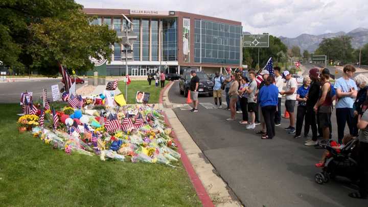 Crowds gather at Utah Valley University to pay respects at Charlie Kirk memorial