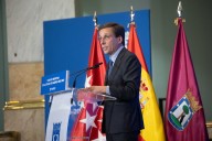 Madrid ensaya en las fiestas de Chamartín un dispositivo contra la sumisión química con 5.000 pulseras que detectan drogas en las bebidas