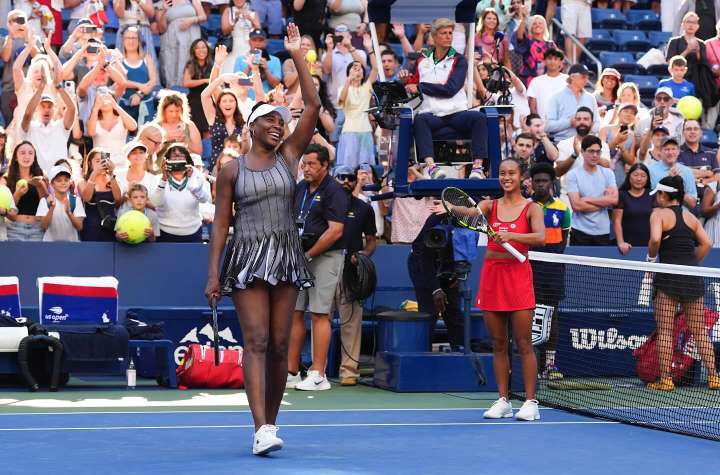 Venus Williams advances to US Open quarterfinals in doubles competition