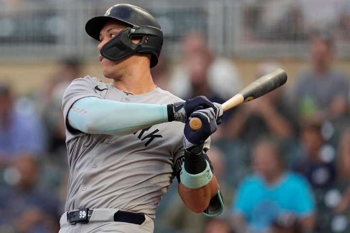 Yankees’ Aaron Judge has chance to become baseball’s tallest batting champ