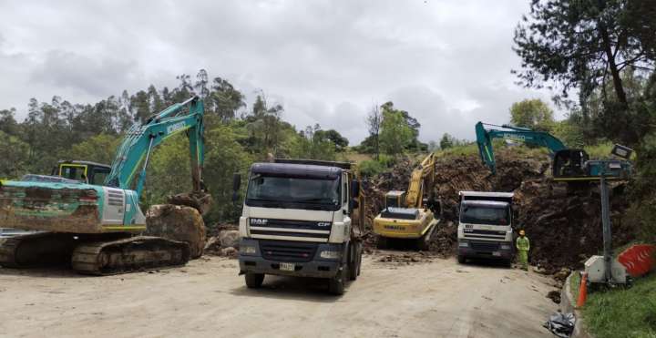 En cuatro días abrirían vía al Llano con paso provisional