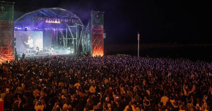 La gran noche de Mushkaa en la playa
