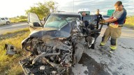 Se estrella contra un huizache en la rúa Chihuahua-Delicias y resulta lesionado de consideración