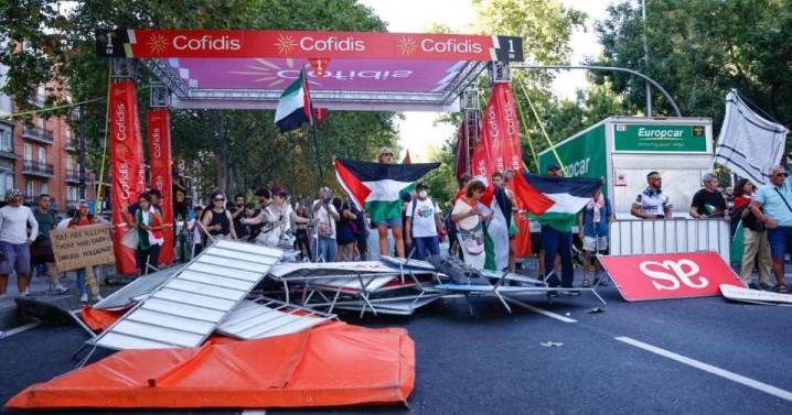 Vingegaard gana la Vuelta a España interrumpida por protestas propalestinas en Madrid