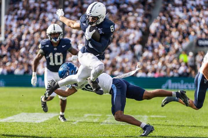 Penn State mauls Villanova, 52-6; Scenes from the game