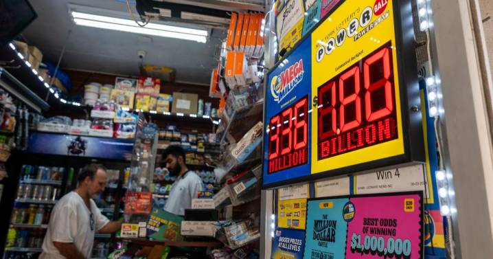 This is why you MUST check your Powerball ticket, even if you know you didn’t win the $1.8 billion jackpot