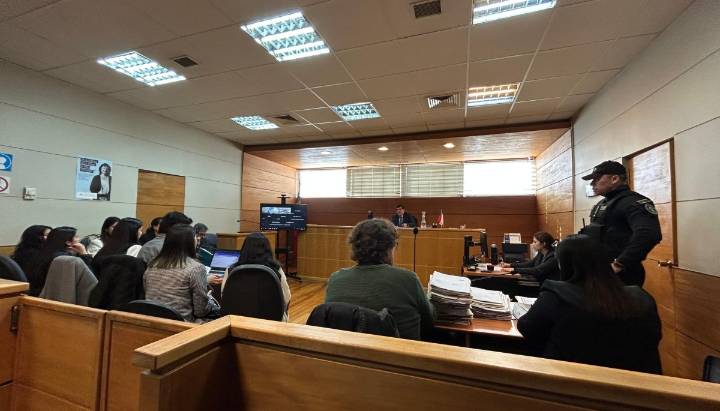 Formalizan a cinco funcionarias del Hospital de Chillán por cuasidelito de homicidio tras muerte de niña que cayó desde un quinto piso