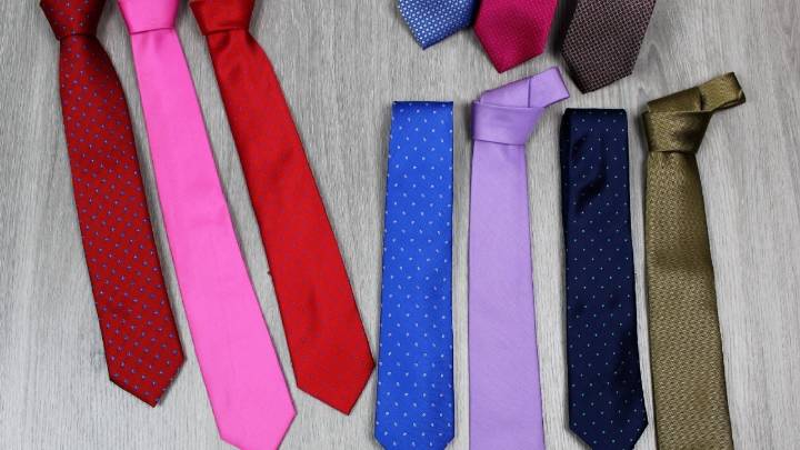 No las tires: transformá tus corbatas viejas en estos divinos estuches para tus anteojos