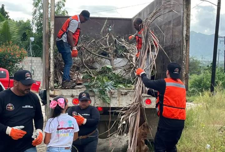 Recolectan más de 105 toneladas de basura en campaña de limpieza en Los Cabos