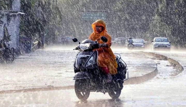 IMD Predicts Very Heavy Rain In Odisha; Issues Red Alert For 3 Dists