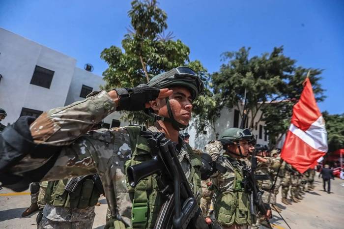 Defensores de la Democracia: Minjusdh reconoce valor y coraje de los militares