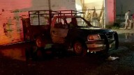 Se incendia camioneta al exterior de una carpintería sobre la carretera Juárez