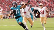 Jaguars humillan a 49ers con defensa letal y jugadas clave