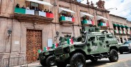 Con desfile presidido por Bedolla, miles de familias celebran el 215 Aniversario de la Independencia