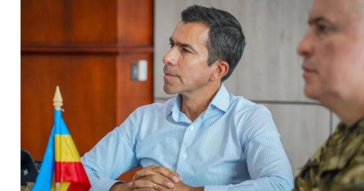 Gobernador de Cundinamarca exige a MinVivienda destrabar obras de agua y saneamiento