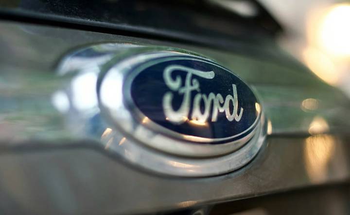 Alertan fallo en más de 8 mil automóviles marca Ford